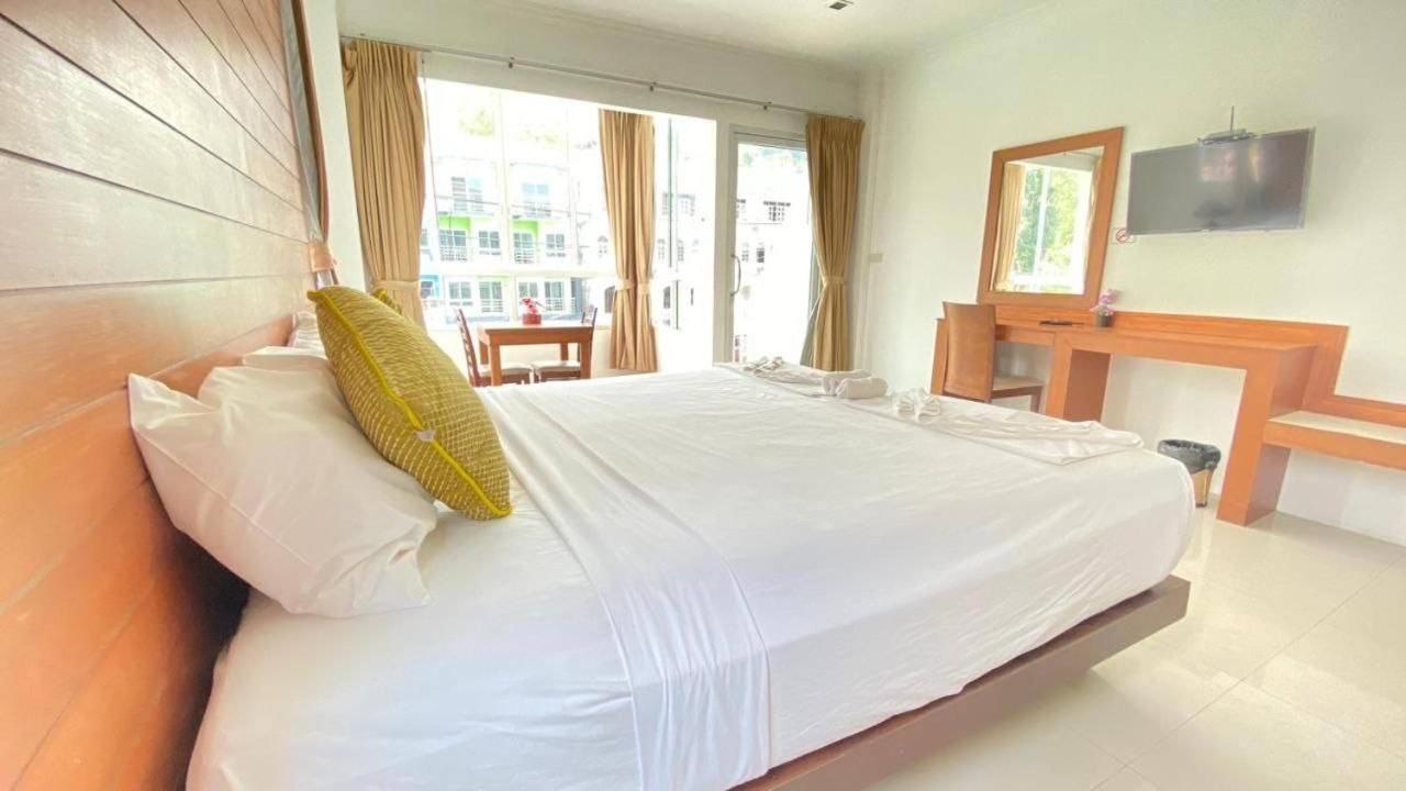 Sukcheewa Residence Phuket Patong Номер фото